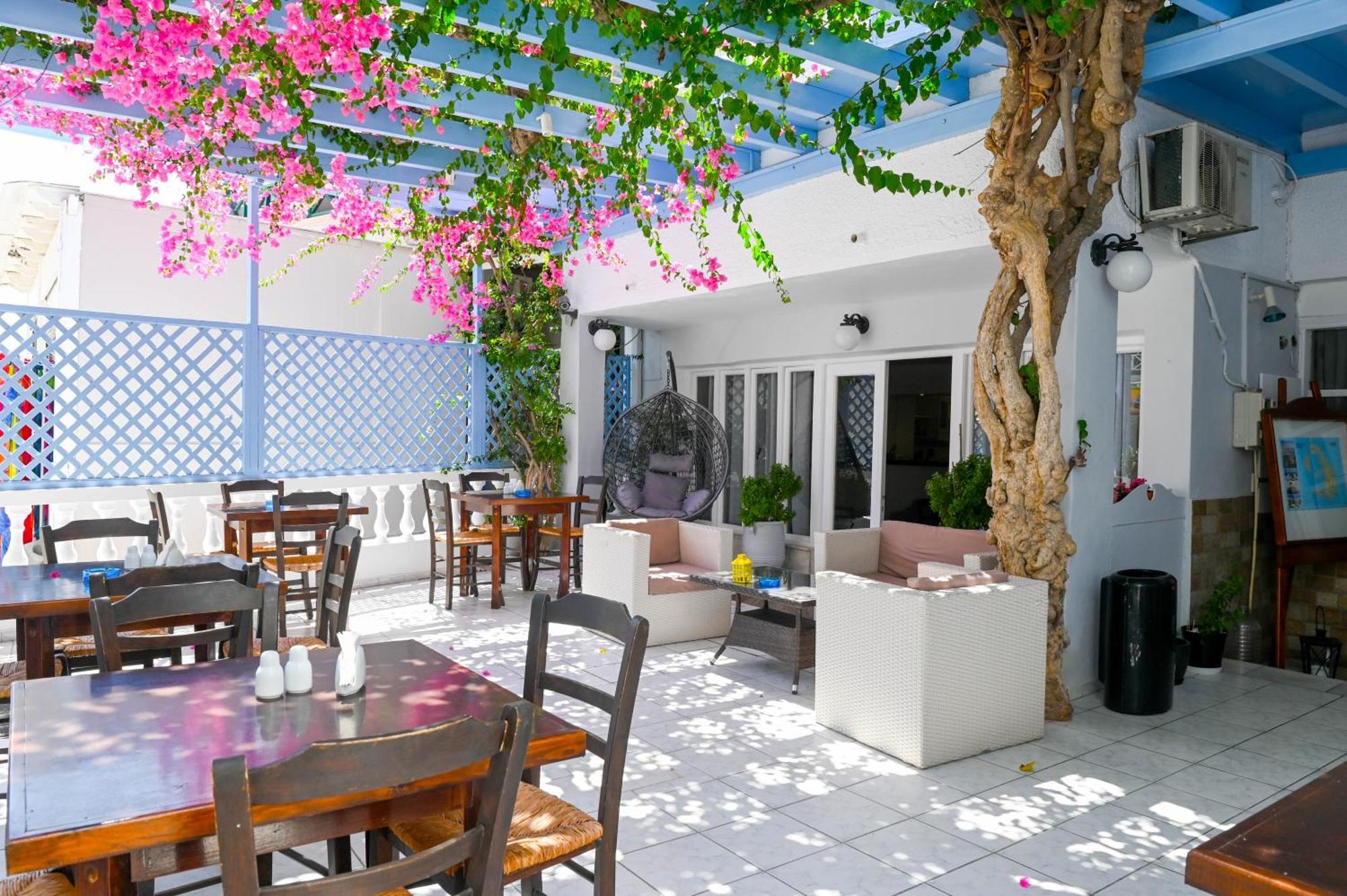 Narkissos Hotel Kamári Exterior foto